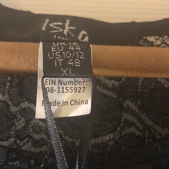 Beautiful black short sleeve lace dress - Picture 6 of 6